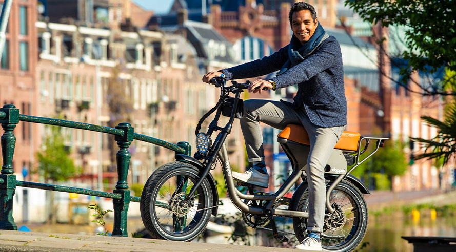 De Amsterdamse tweezits e-bike doppio: a way of life!
