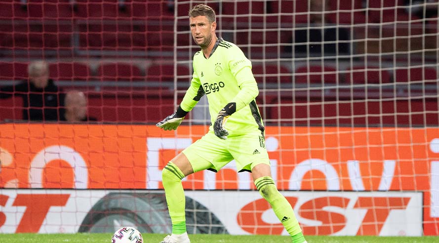 Maarten Stekelenburg: ‘Ik hoop de 40 aan te tikken bij Ajax’