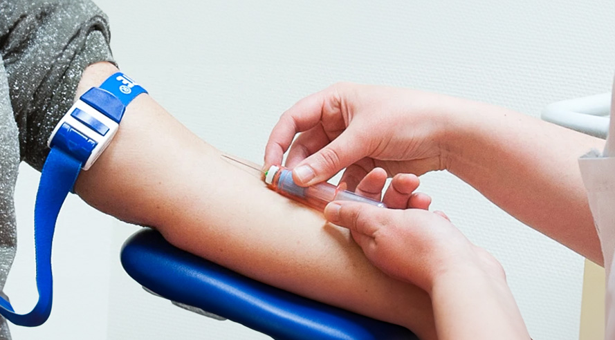 Bloed prikken voor de drukte begint bij OLVG Spuistraat